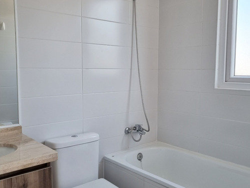 Venta Dp Casi Nuevo, 2d2b1e, Metro Ñuble, Inversionistas!