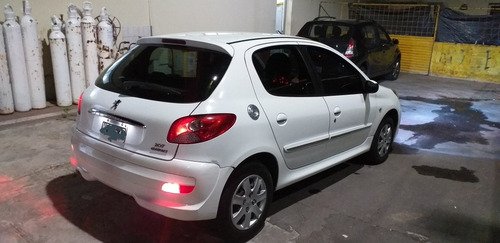 Peugeot 207 2013 1.4 Allure 75cv