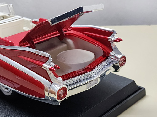 Auto A Escala Maisto Cadillac Eldorado Biarritz 1/18 Rojo (Usado)