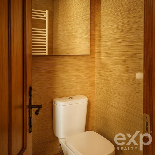Casa En Venta De 7 Dorm. En Lo Barnechea