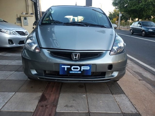 Imagem 2 de 10 de Fit 1.4 Lx 8v Gasolina 4p Manual