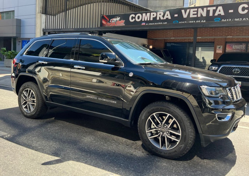 Imagen 2 de 14 de Jeep Grand Cherokee 2021