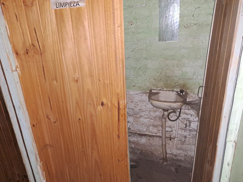 Venta Galpón + Local + Depósito