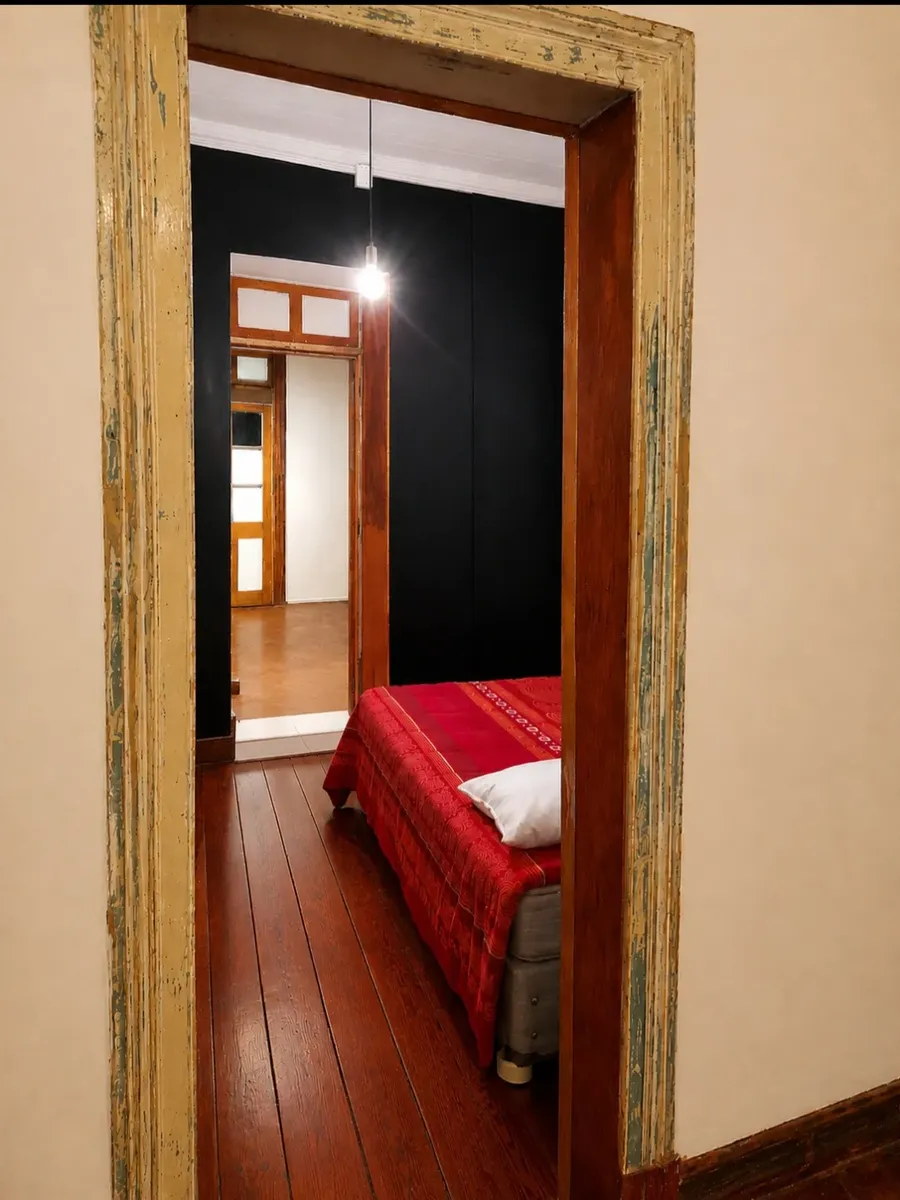 Imagen 4 de 6 de $345.000 Amplio Loft Recien Remodelado Cerro Baron Con Patio