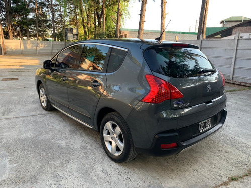 Peugeot 3008 1,6 Thp Premium 2010