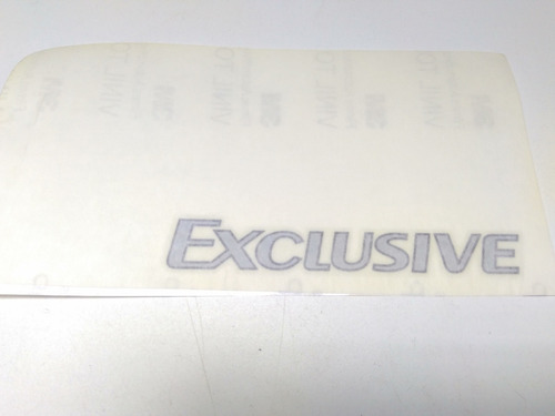 Adesivo Exclusive Porta Renault Logan 990454738r Sem Uso