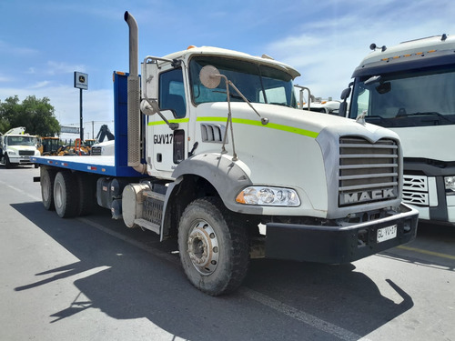 Camión Carrocería Plana Mack Granite Año 2014