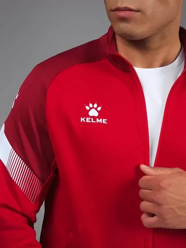 Ropa deportiva kelme sale