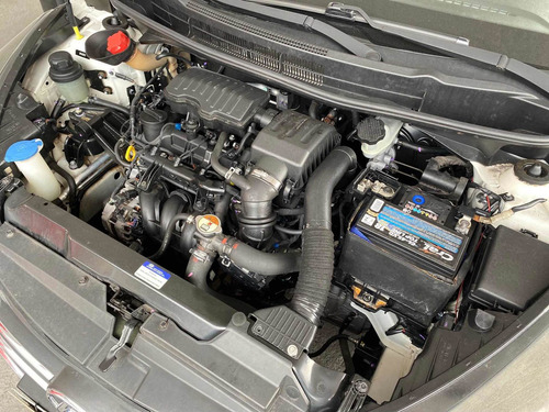 Imagem 17 de 18 de Hyundai Hb20 2016 1.0 Comfort Style Flex 5p
