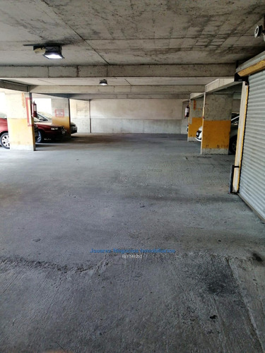 Imagen 5 de 13 de J.s Parking En Ciudad Vieja Cw149252