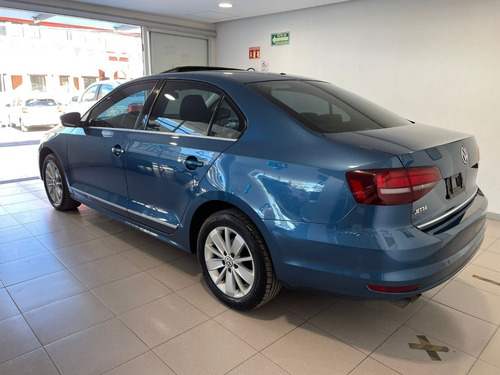 Imagen 6 de 15 de Volkswagen Jetta Comfortline 2018 Tiptronic