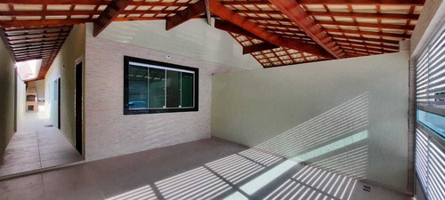 Imagem 1 de 14 de Casa 2 Dormitórios 1 Suíte - 100 Mts Praia - Ocian - Am166