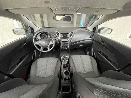 Imagem 14 de 15 de Hyundai Hb20 1.0 Comfort