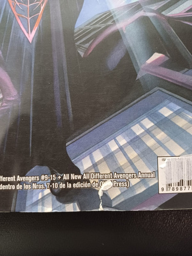 Avengers Nuevos Y Distintos Vol 2 Ovni Press (español)