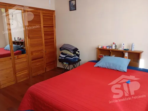 Amplia Casa En Venta, Fraccionamiento Oceanía.