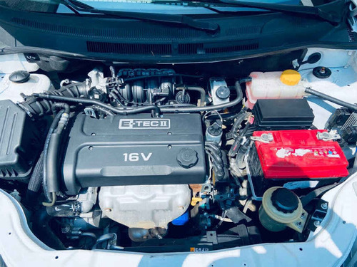 Imagen 10 de 10 de Chevrolet Aveo 2017 4p Ls L4/1.6 Man Linea Anterior