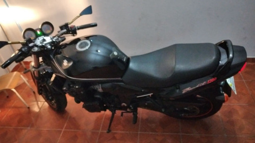 Imagem 6 de 7 de Suzuki Esportiva