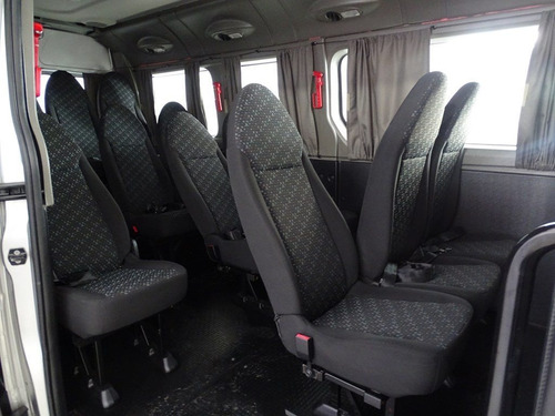 Renault Master 2.3 Dci Minibus Vip L3h2 16 Lugares 16v