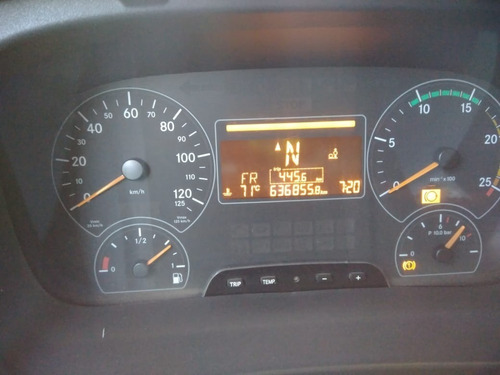 Mercedes Benz Axor2544