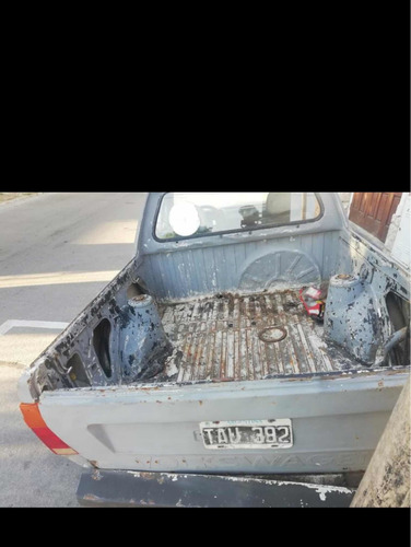 Volkswagen Saveiro 1.6 Nafta
