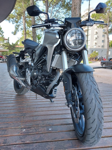 Imagen 3 de 7 de Honda Cb300r 2019
