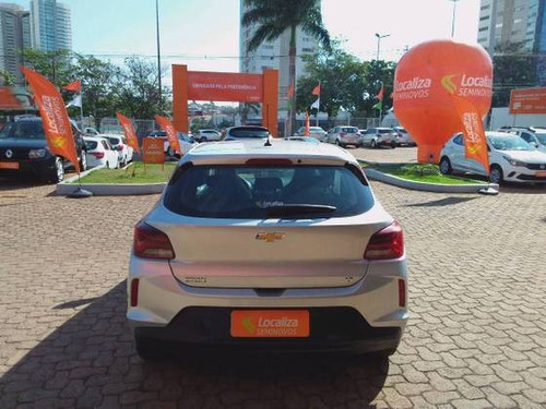 Imagem 5 de 11 de Chevrolet Onix 1.0 Flex Lt Manual