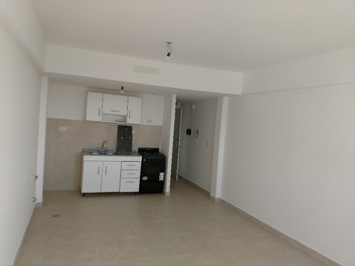 Imagen 4 de 10 de Monoambiente En Venta En Lanus Oeste