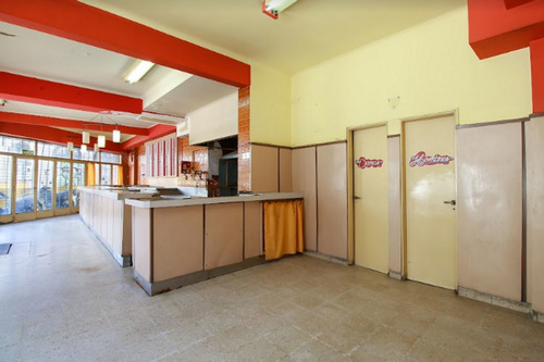 Imagen 7 de 21 de Local En Venta Montserrat Gran Vidriera Sotano