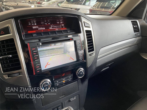Imagem 13 de 15 de Mitsubishi Pajero Hpe Full 3.2 4x4 Aut.