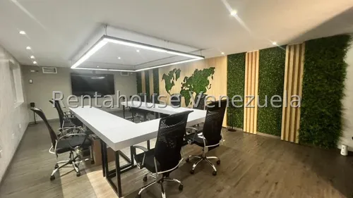 Casa En Alquiler Chuao Vgi