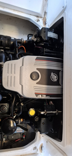 Canestrari 215 Mercruiser 225hp 2014 - Sica Embarcaciones