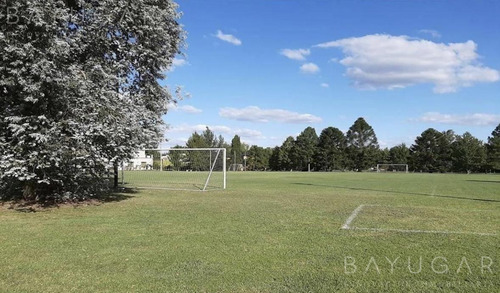 Venta - Lote 923 M2 En Barrio Cerrado San Francisco Pilar - Bayugar Negocios Inmobiliarios