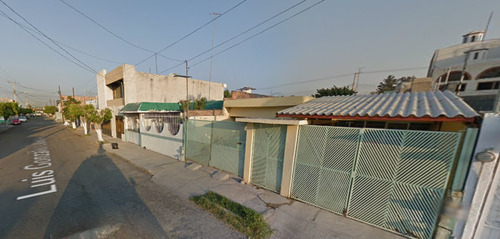 Casa En Venta En Zona De Oro, Celaya-gto