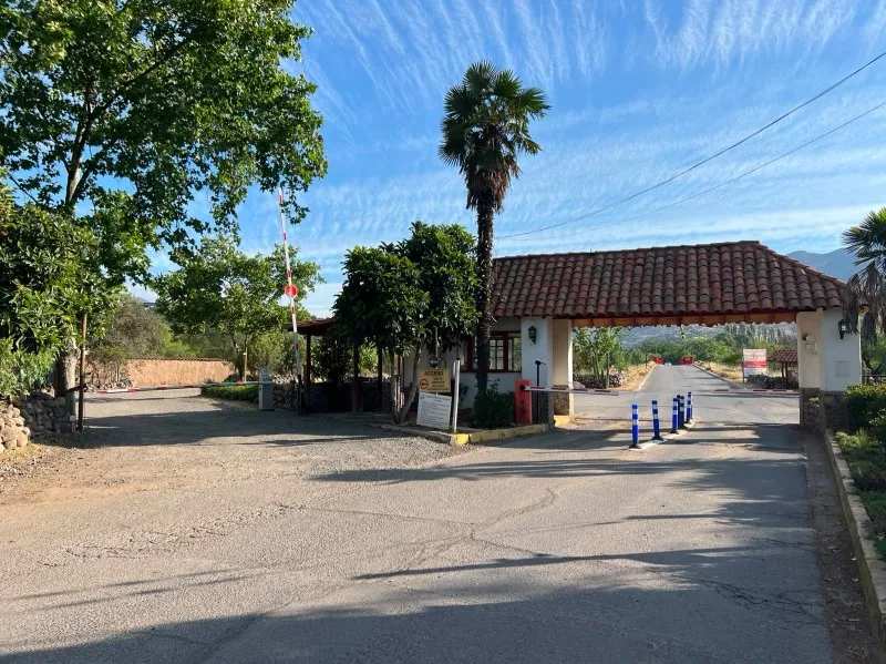 Imagen 2 de 20 de Amplia Vivienda En Arriendo En Valle Del Principal, Pirque