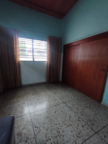 Casa En Venta Casco Central Montalban Edo Carabobo G14-07