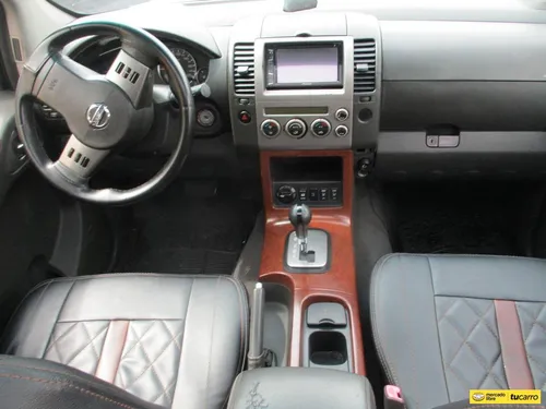 Nissan Pathfinder Le 4x4 2500cc At Aa