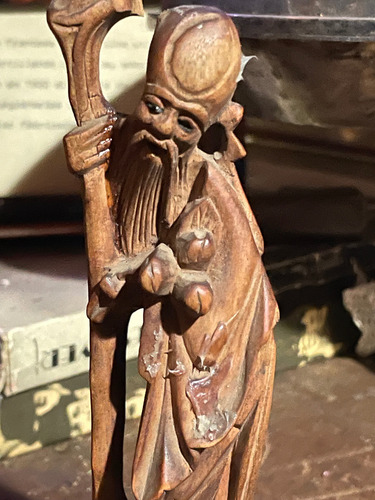 Alquimista/mago Chino Tallado En Guindo 8 Cm Circa 1940 (Usado)