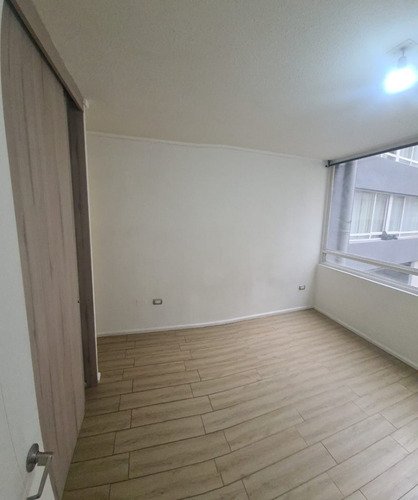 Depto2d2b Calle Dieciocho 690 Stgo Oferta 1mes 50% Descuento