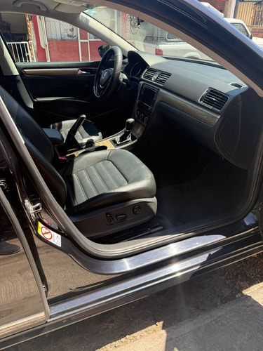 Volkswagen Passat 2.5 Tiptronic Highline At