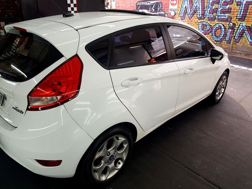 Ford Fiesta Kinetic Design 1.6 Design 120cv Titanium