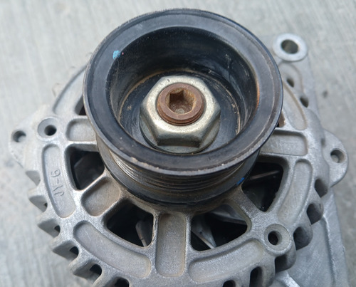 Alternador De Chevrolet Trax Modelo 2013 (Usado)