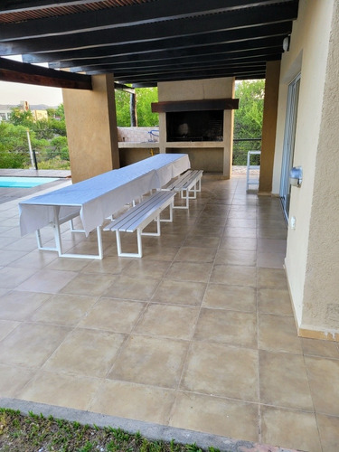 Imagen 11 de 20 de Casa Con Pileta Para 9 Personas En Barrio Cerrado