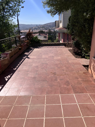 Excelente Casa Y Conectividad En Cerro Alegre