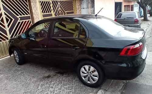 Imagem 3 de 7 de Volkswagen Voyage 2013 1.0 Trend Tec Total Flex 4p