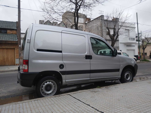 Imagen 2 de 7 de Citroën Berlingo 2017 1.6 Hdi 92 Bussines