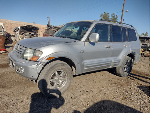 Mica Calavera Orig. Der. Mitsubishi Montero 4x4 Limited Xls