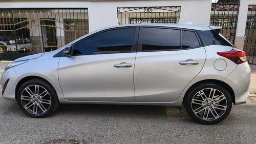 Totota Yaris 2021 At Full Version