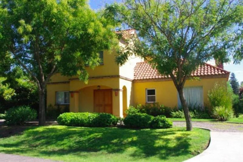 Venta - Casa Con Gran Arboleda En Sausalito - Bayugar Negocios Inmobiliarios