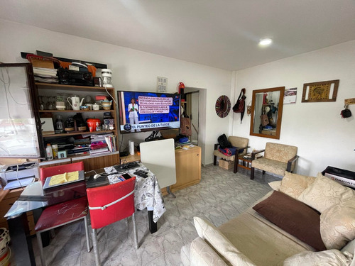 Belgrano 4000 /almagro/departamento 2 Ambientes / Frente, Lavadero/ 50 M2 / U$s 60.000