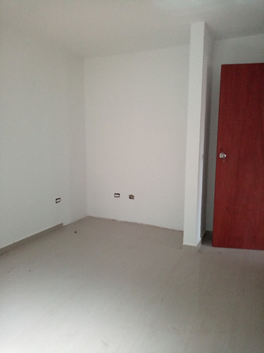 Imagen 9 de 14 de Town House Conj Priv Doña Helena, Los Robles